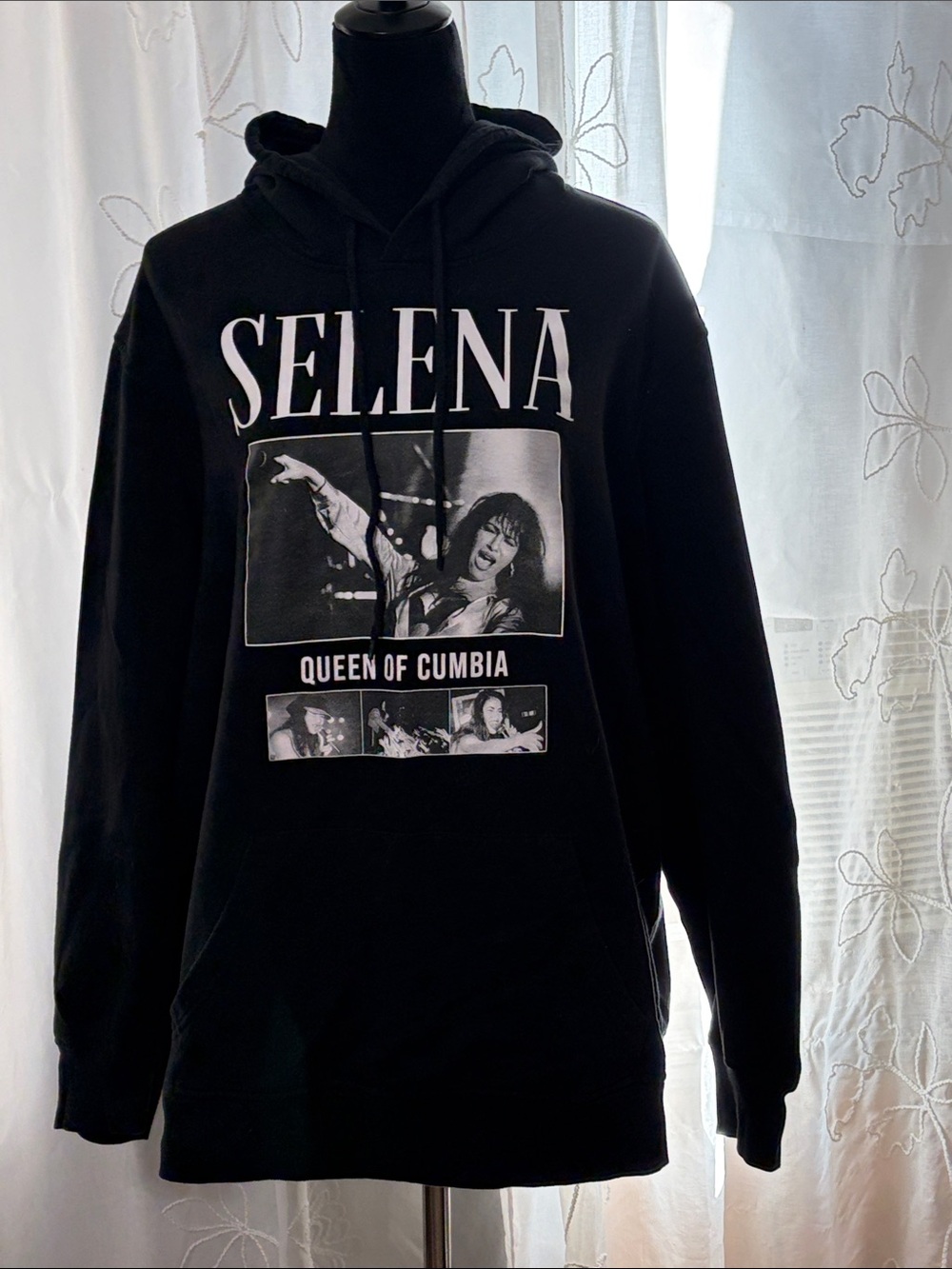 Selena Black Graphic Hoodie - Queen of Cumbia 3 X official merchandise Unisex
